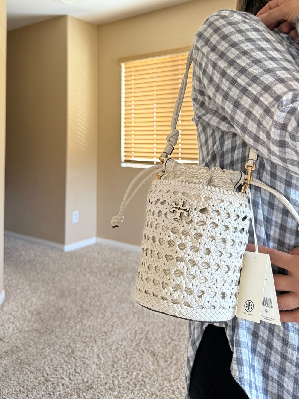 NWT tory burch woven bucket crossbody bag new ivory $450 - Picture 10 of 14